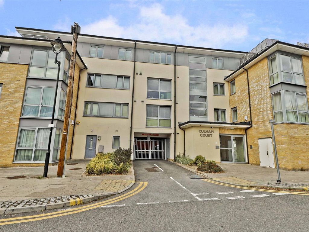 2 bed flat for sale in Redford Way, Uxbridge UB8 Zoopla