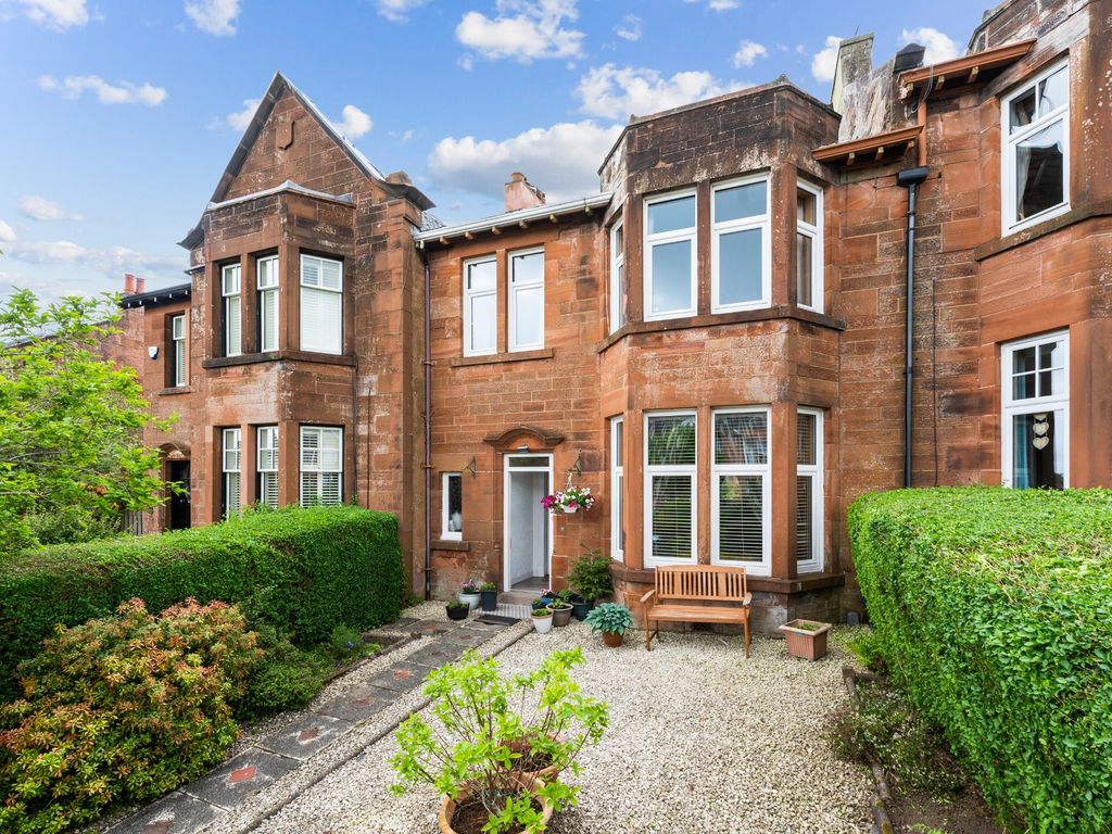 4 bed terraced house for sale in Clarkston Road, Netherlee, East