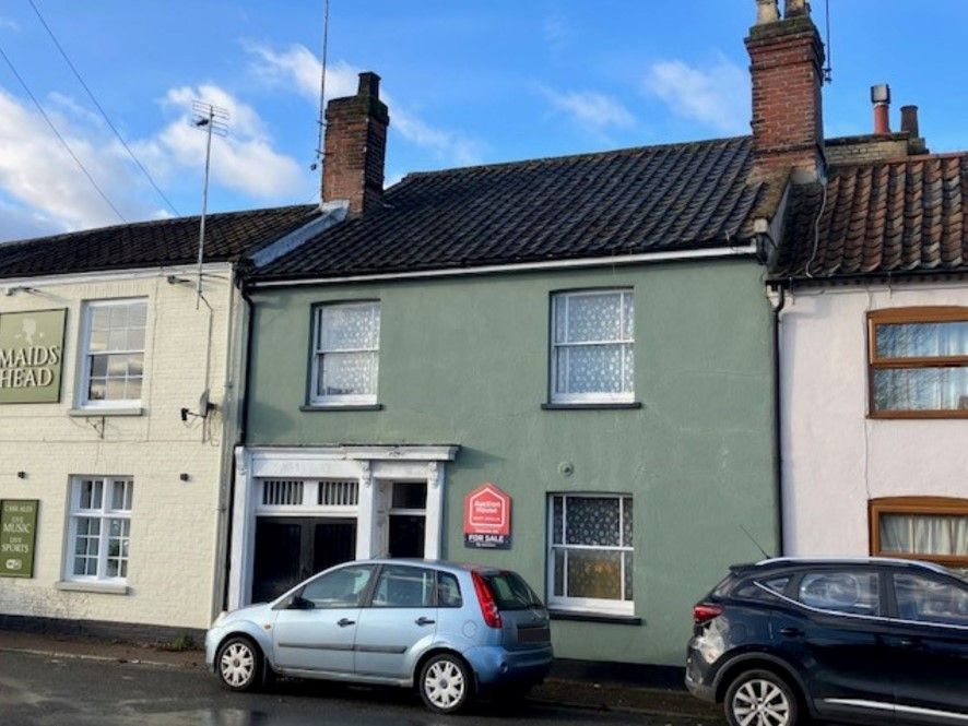 4 bed terraced house for sale in 87 Spixworth Road, Old Catton, Norwich
