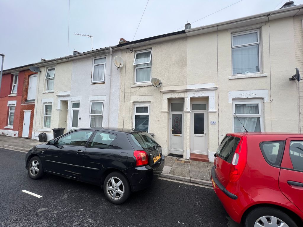 3 bed terraced house for sale in Liverpool Road, Portsmouth PO1 Zoopla
