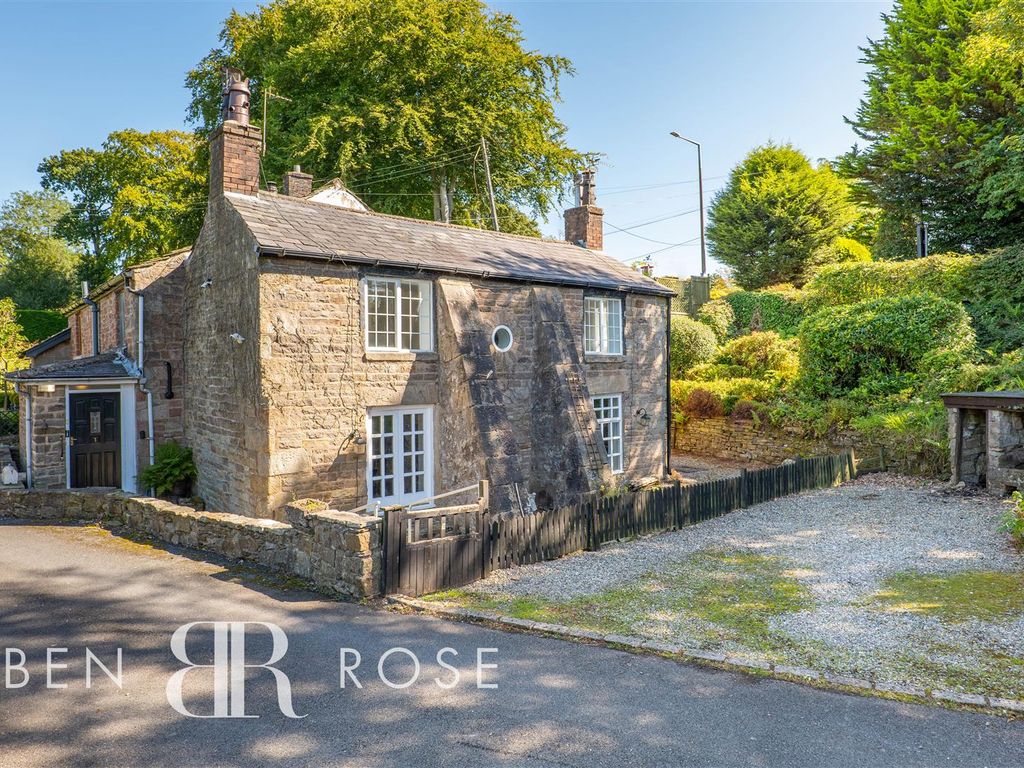 4 bed semidetached house for sale in Chorley Road, Withnell, Chorley
