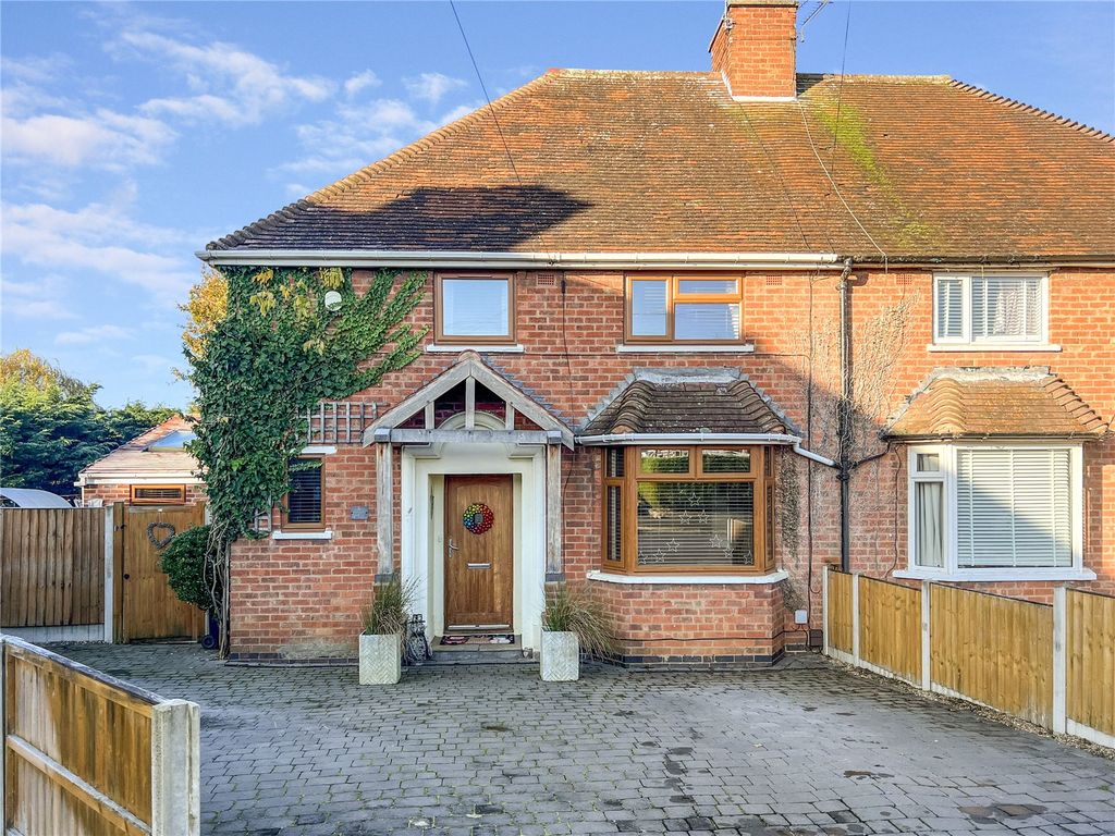 3 bed semidetached house for sale in Owston Drive, Wigston