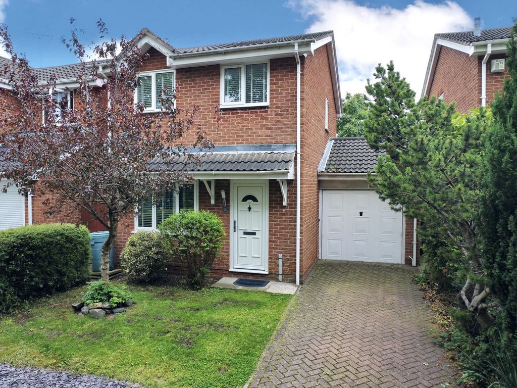 3 bed detached house for sale in Lapwing Close, Anstey Heights LE4 Zoopla