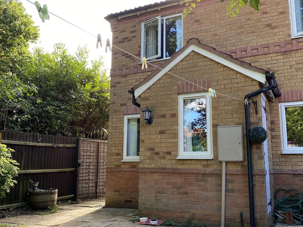 1 bed semidetached house to rent in Dengate Drive, Balsall Common