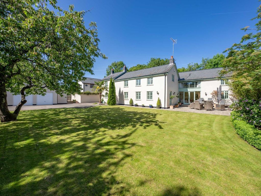 5 bed detached house for sale in Usk Road, Caerleon, Monmouthshire NP18