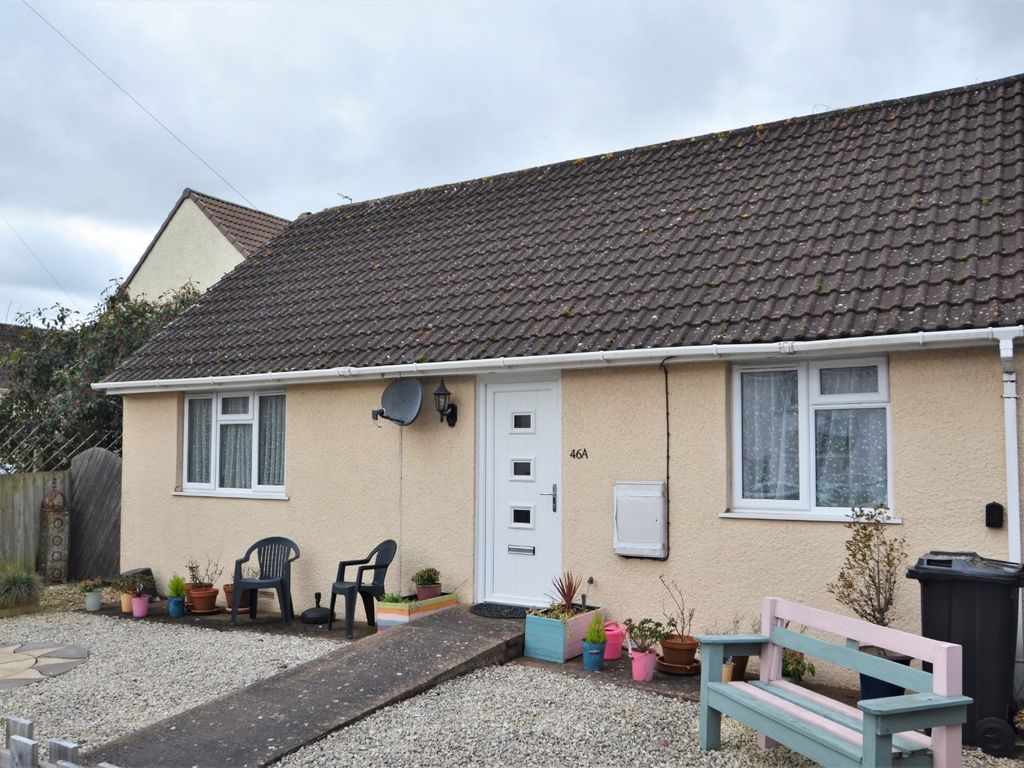 2 bed bungalow for sale in Somerlea Estate, Willand, Cullompton, Devon