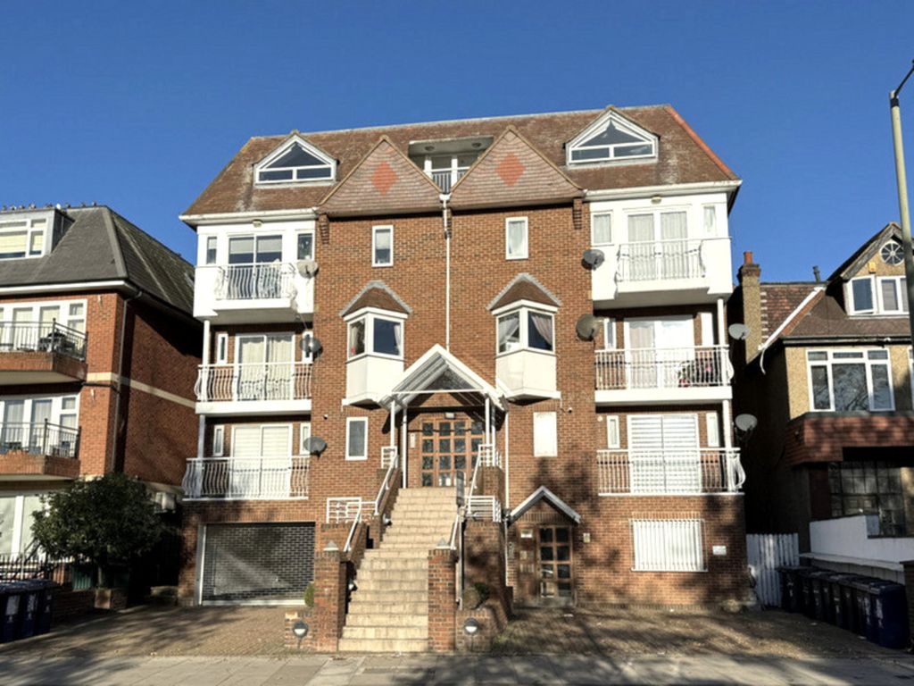 3 bed flat for sale in Queens Road, Hendon NW4, £1,190,000 Zoopla