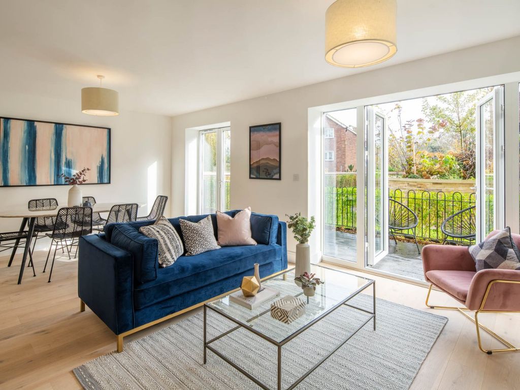 New home, 2 bed flat for sale in Whetstone Square, 10601072 High Road