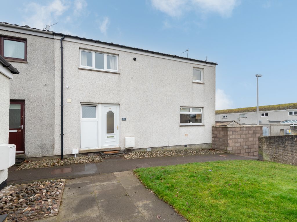 3 bed end terrace house for sale in Cairnie Crescent, Arbroath DD11, £