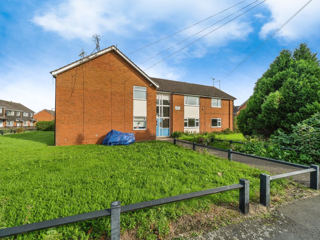 2 bed flat for sale in Denbigh Court, Ellesmere Port CH65, £90,000 Zoopla