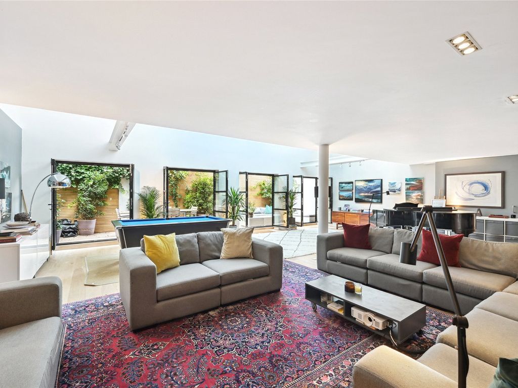 Rylett Studios, 77 Rylett Crescent, London W12