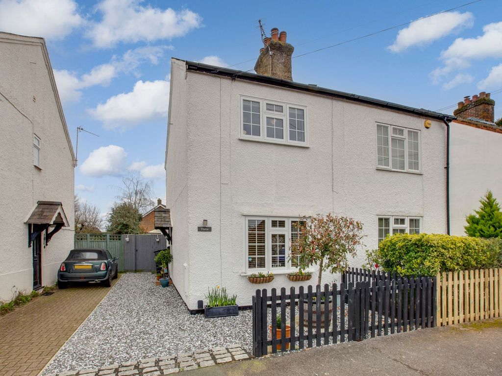 2 bed semidetached house for sale in Drive, Flackwell Heath