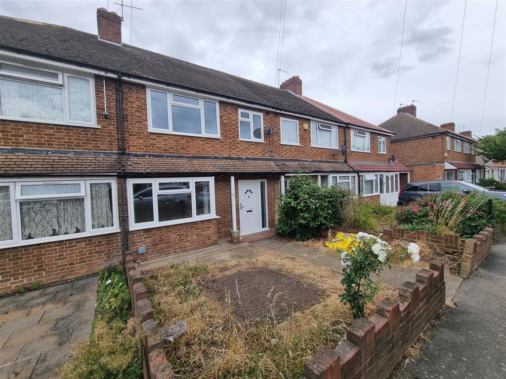 3 bed terraced house to rent in Baber Drive, Feltham TW14 Zoopla