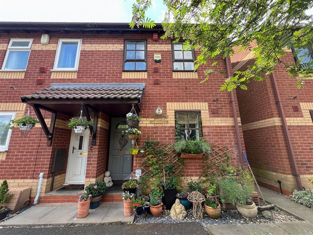 2 bed terraced house for sale in Goldstar Way, Kitts Green, Birmingham