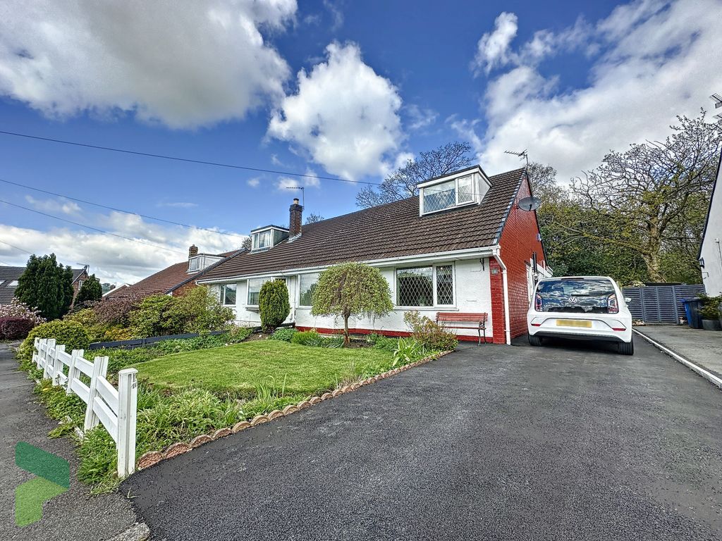 3 bed semidetached bungalow for sale in Kingsway, Lower Darwen, Darwen