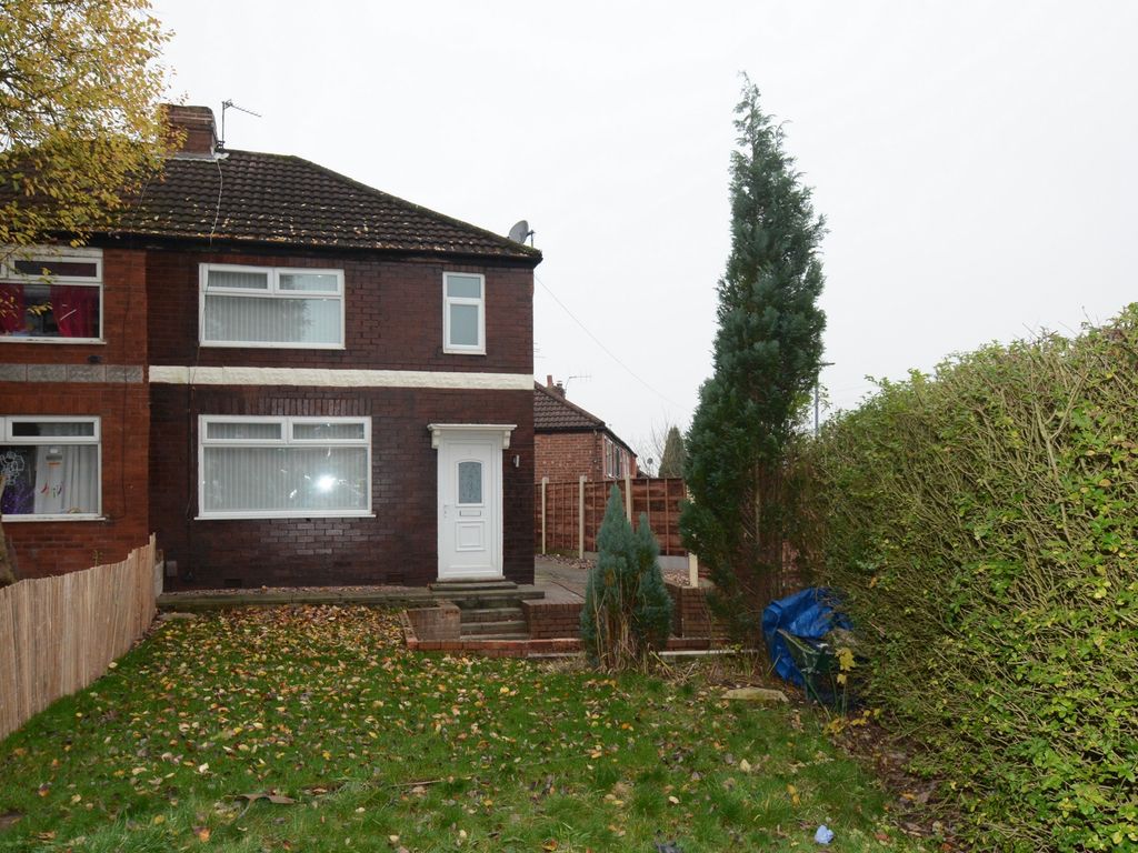 3 bed semidetached house for sale in Beech Avenue, Droylsden M43 Zoopla