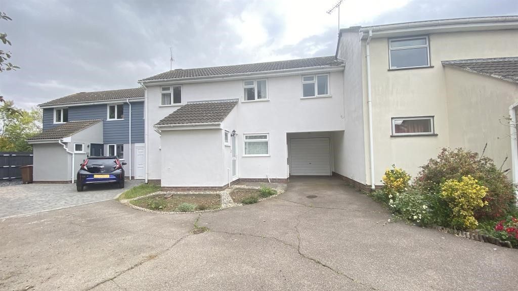 3 bed terraced house for sale in Barn Green, Springfield, Chelmsford CM1 Zoopla
