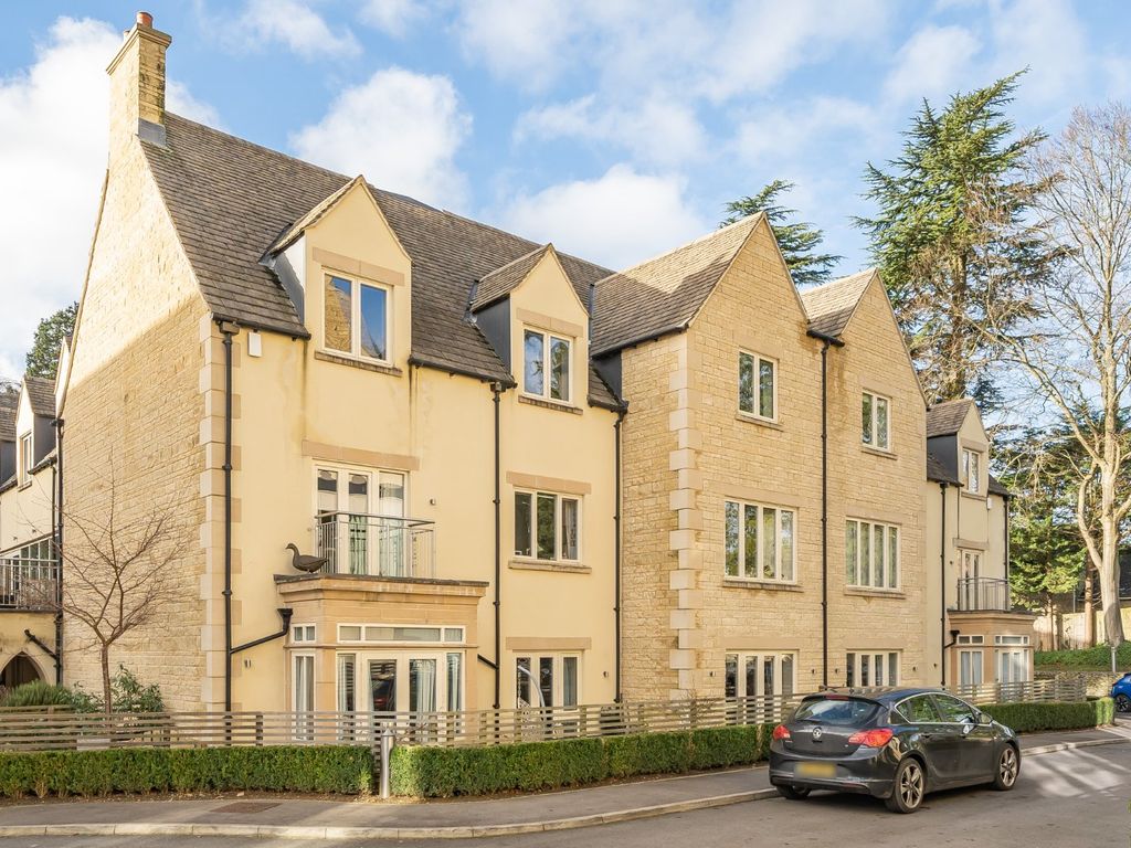 2 bed flat for sale in Stratton Court Village, Stratton Place, Stratton