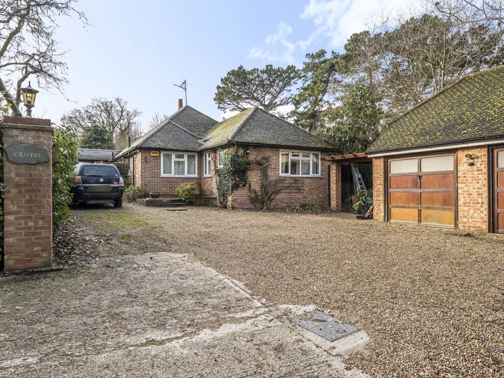 4 bed bungalow for sale in Oxford Road, Tilehurst, Reading RG31 Zoopla