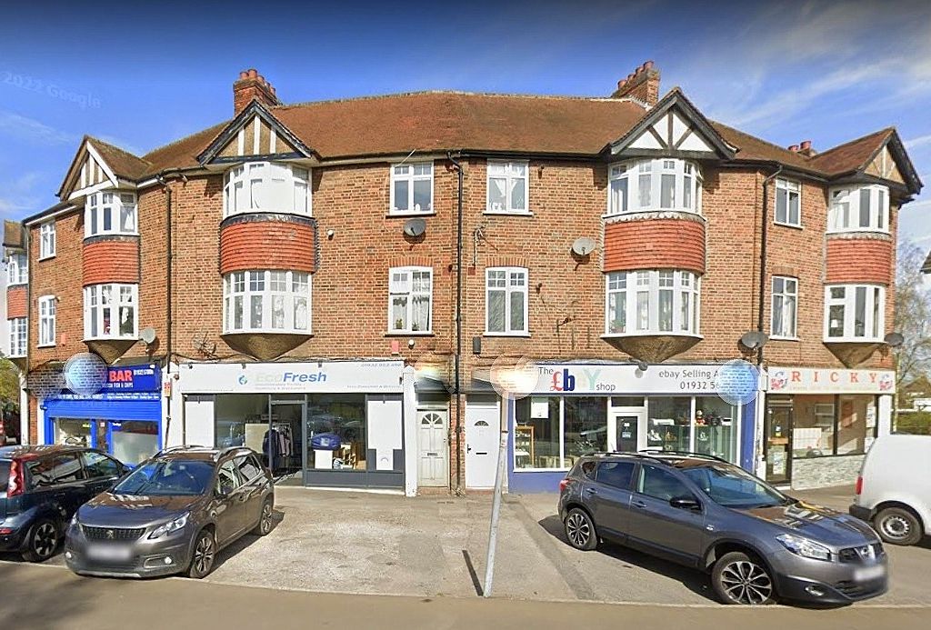 Block of flats for sale in Clay Corner, Chertsey KT16, £400,000 Zoopla