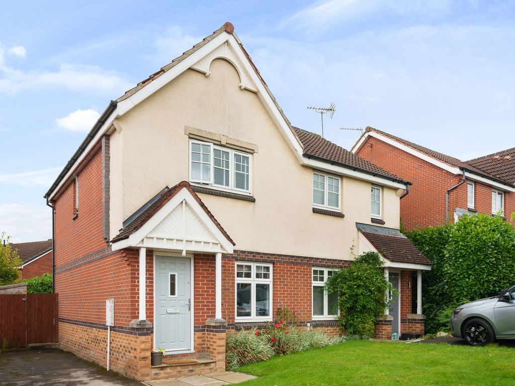 2 bed semidetached house for sale in Clover Way, Killinghall HG3, £