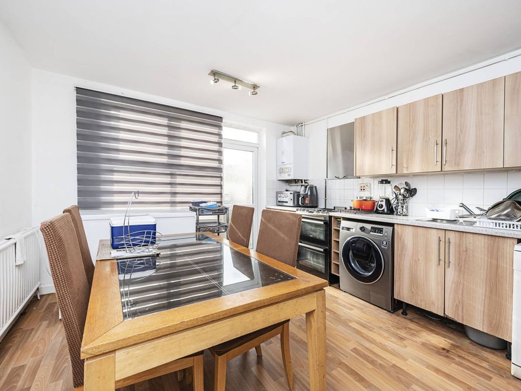 Warmington Close, Clapton, London E5  