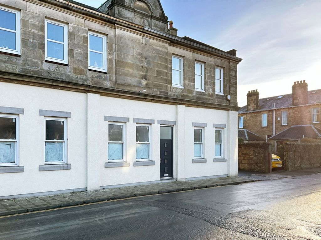 3 bed flat for sale in Park Place, Kirkcaldy KY1, £150,000 Zoopla