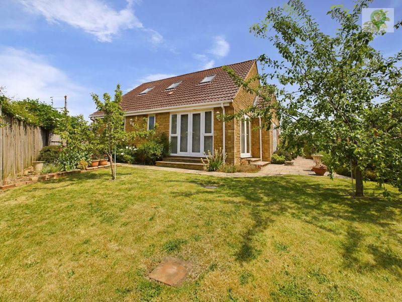 3 bed bungalow for sale in Old Orchard, Off St. Michaels Gardens, South Petherton TA13 Zoopla