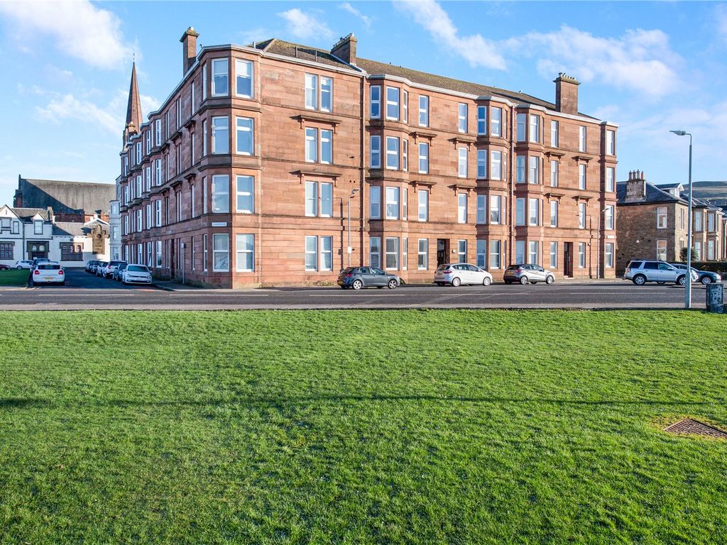 1 bed flat for sale in Bath Street, Largs, North Ayrshire KA30, £90,000