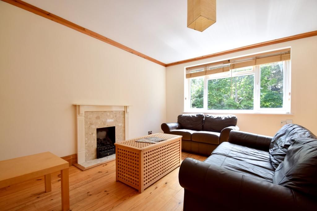 2 bed flat to rent in Lansdowne Road, Raynes Park, London SW20 Zoopla