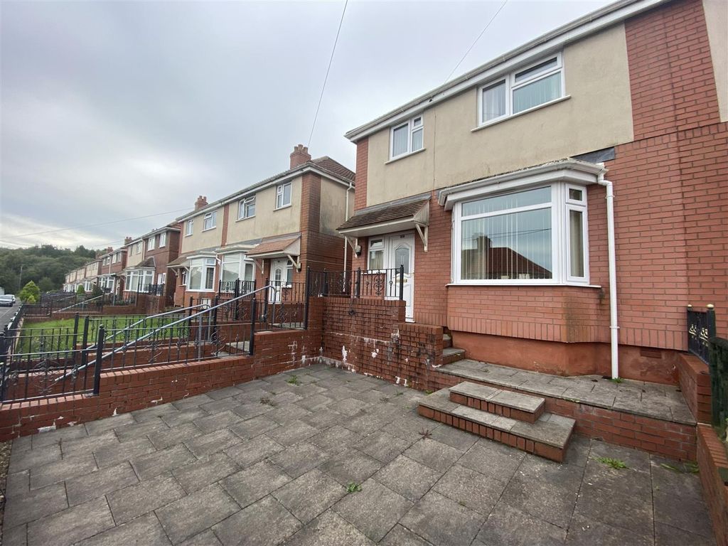 3 bed semidetached house for sale in Garden Suburbs, Trimsaran