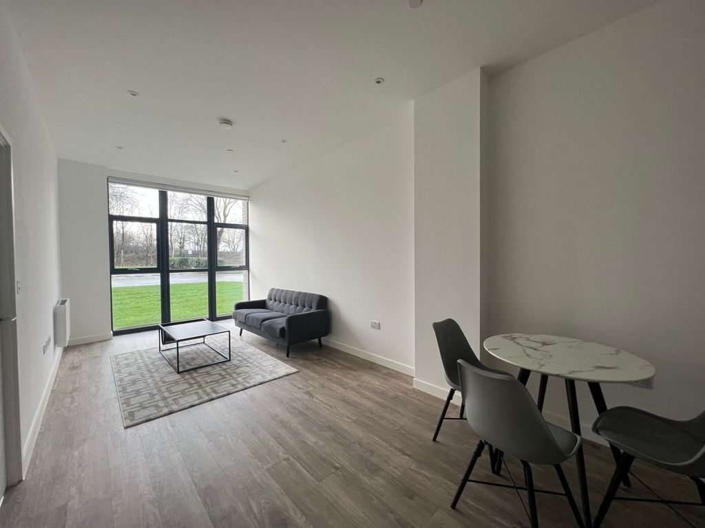 1 bed flat to rent in North Star Avenue, Swindon SN2, £1,100 pcm Zoopla