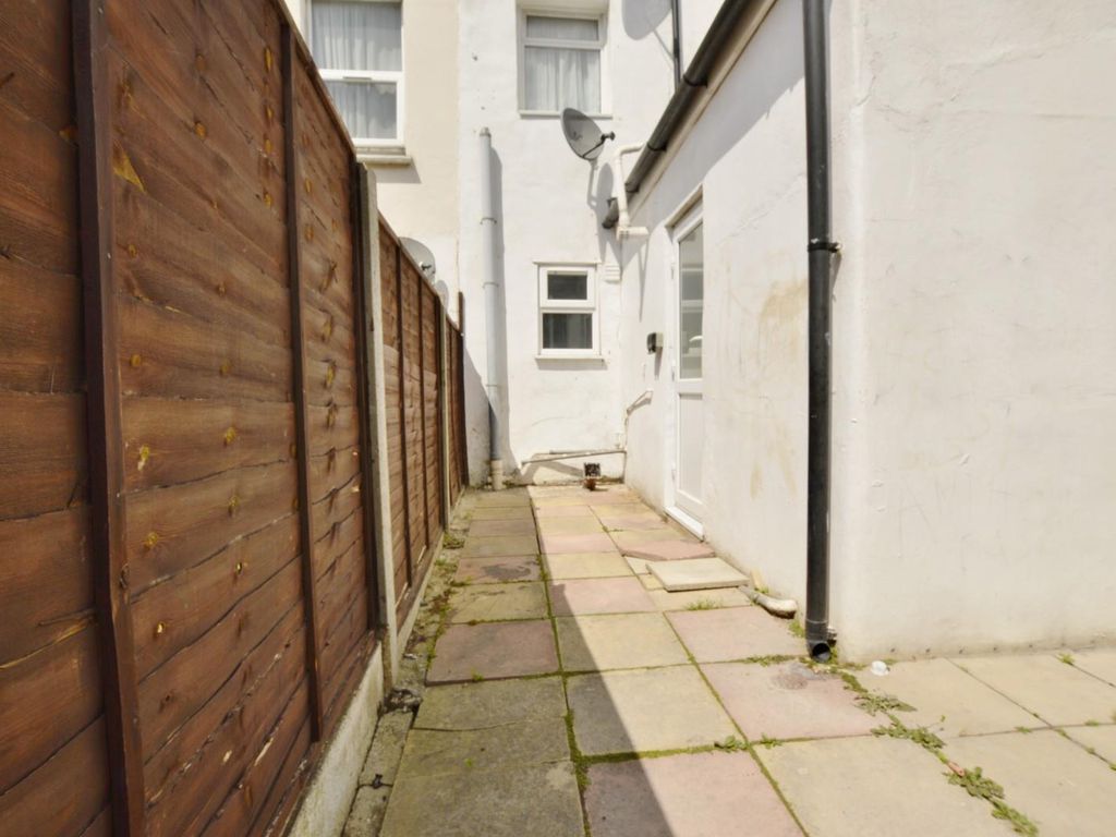 3 bed terraced house for sale in Garfield Road, London E13 Zoopla