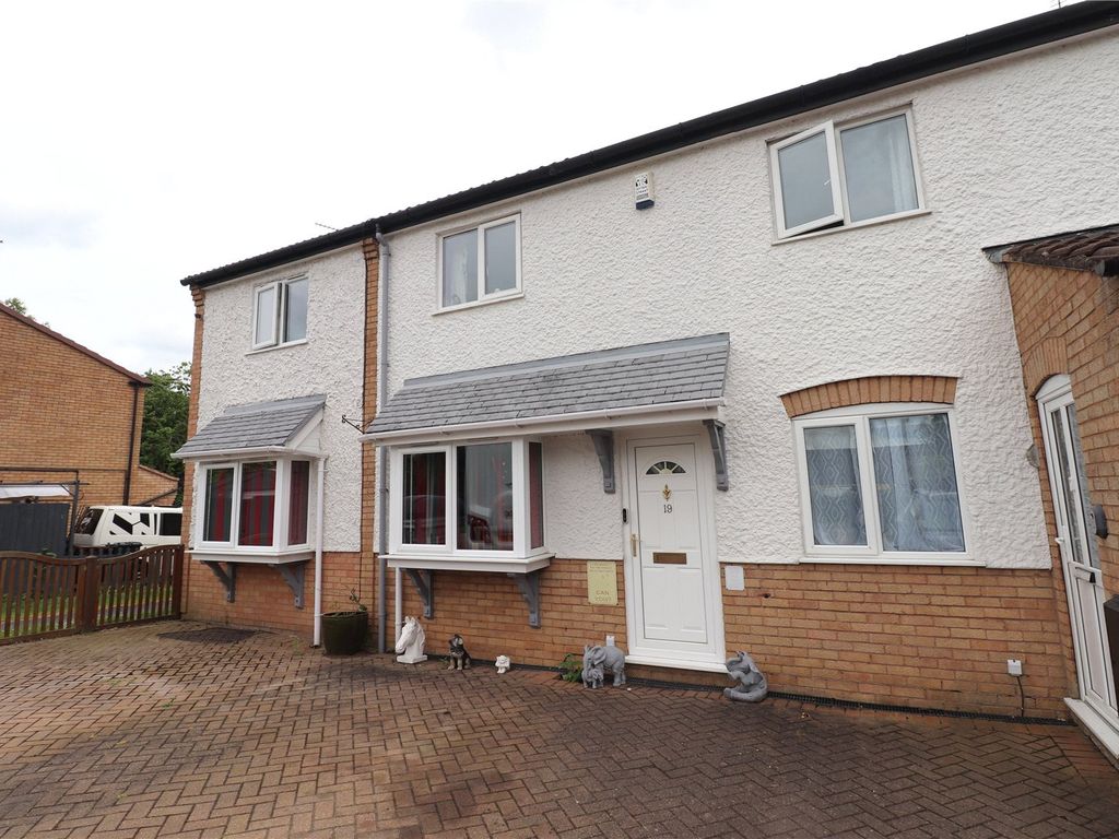 3 bed detached house for sale in Exeter Close, Daventry