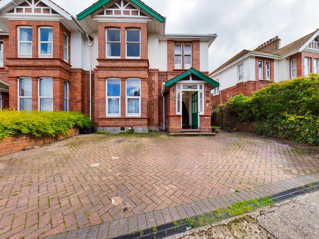 3 bed flat to rent in Elmsleigh Park, Paignton TQ4 Zoopla