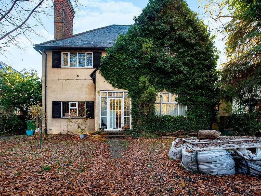 4 bed detached house for sale in Rickmansworth Road, Watford WD18 Zoopla