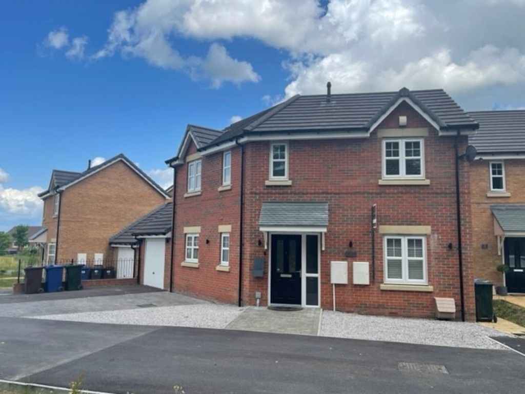 3 bed detached house for sale in Maytree Close, Royston, Barnsley S71