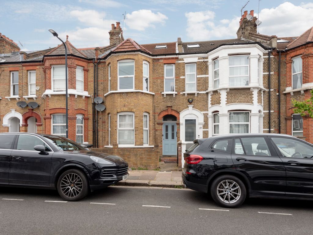 3 bed flat for sale in Ashburnham Road, London NW10, £615,000 Zoopla