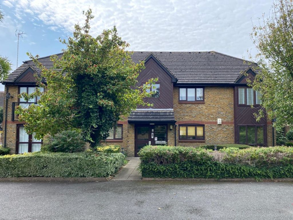2 bed flat for sale in Flat 6 Castle Court, Champion Road, Sydenham