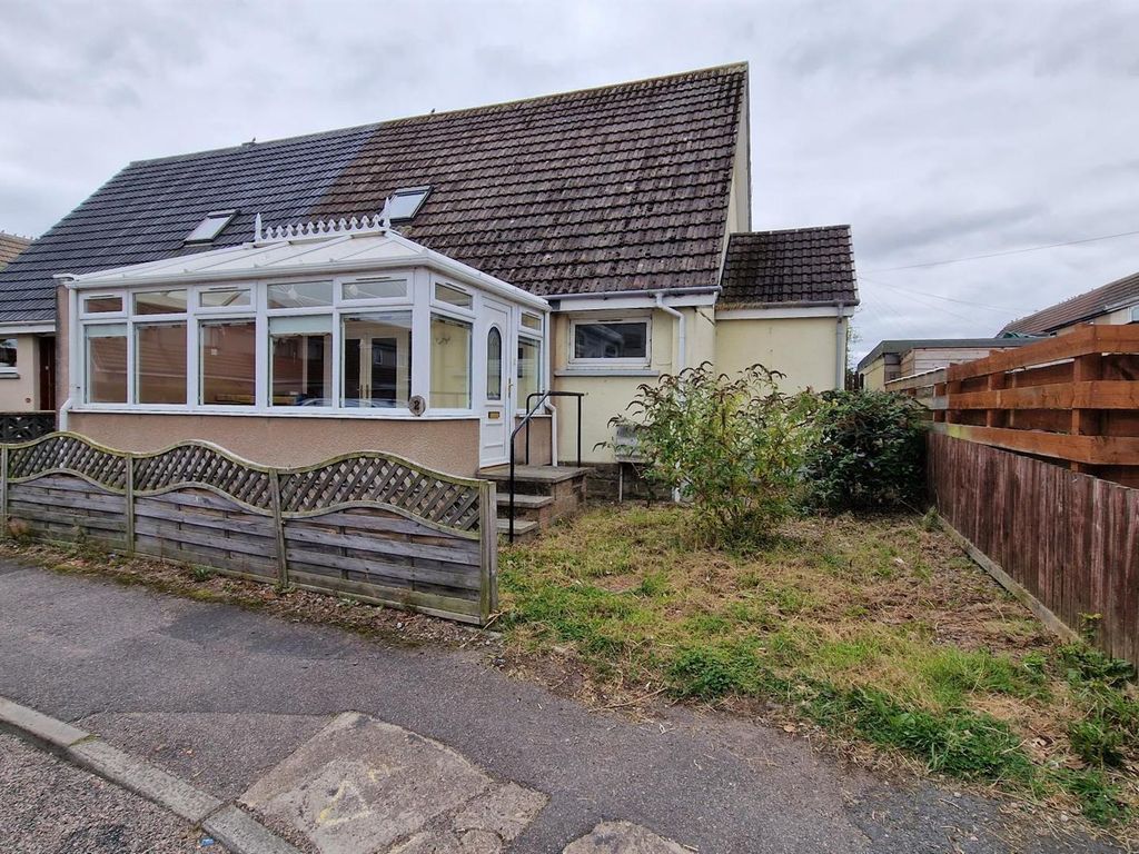 3 bed semidetached house for sale in Glebe Road, Mosstodloch