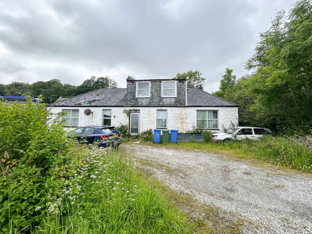 4 bed detached house for sale in Viewfield Road, Portree IV51, £250,000