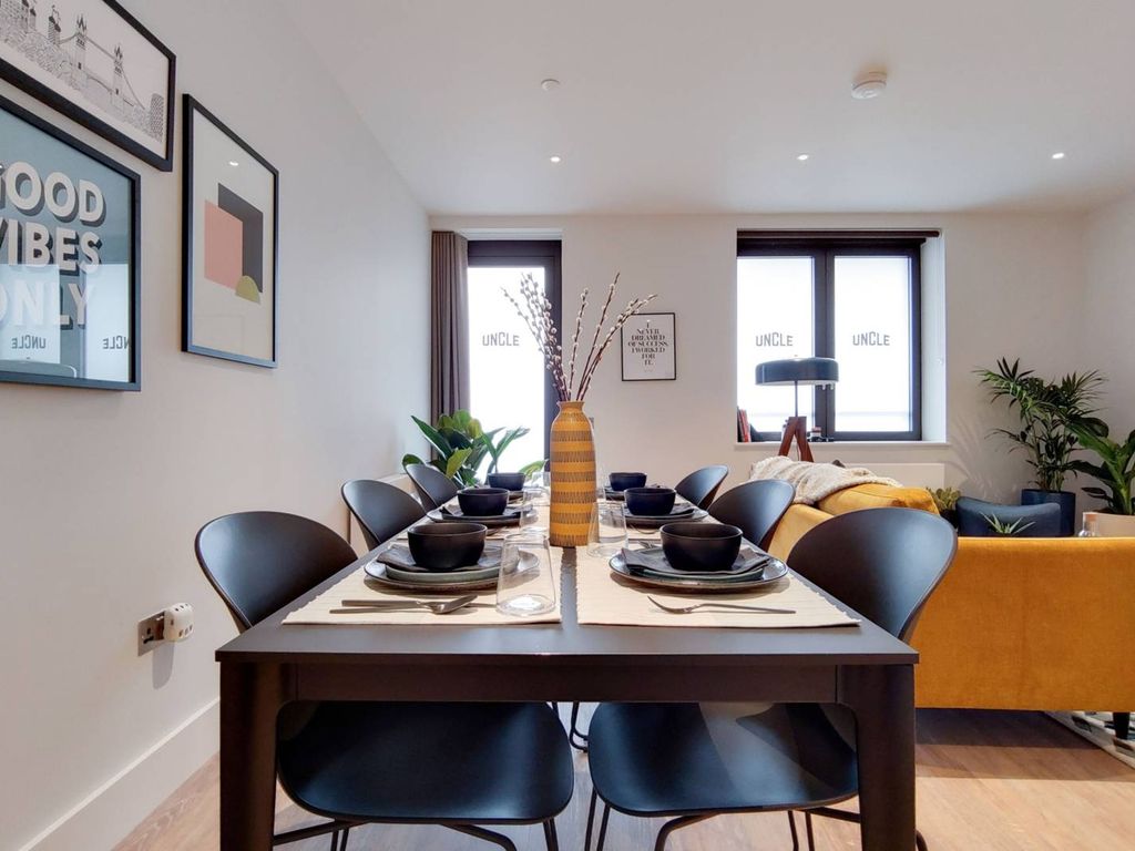 1 bed flat to rent in Wembley, Wembley HA9, £2,200 pcm Zoopla