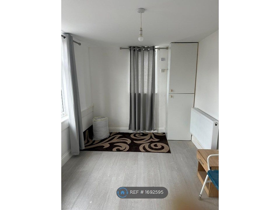 1 bed flat to rent in St. Marys Road, Ilford IG1 Zoopla