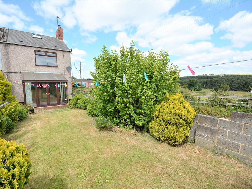 2 bed end terrace house to rent in Pasture Row, Eldon, Auckland