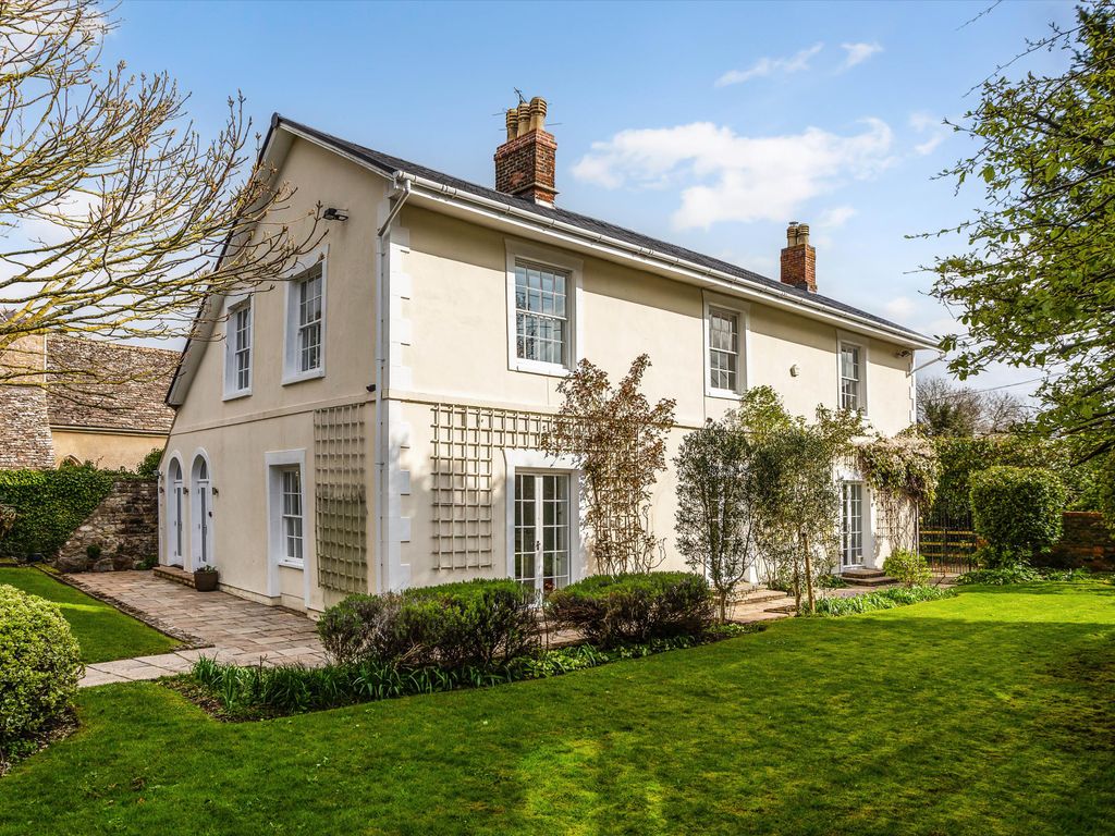 6 bed detached house for sale in Hinton Parva, Swindon, Wiltshire SN4