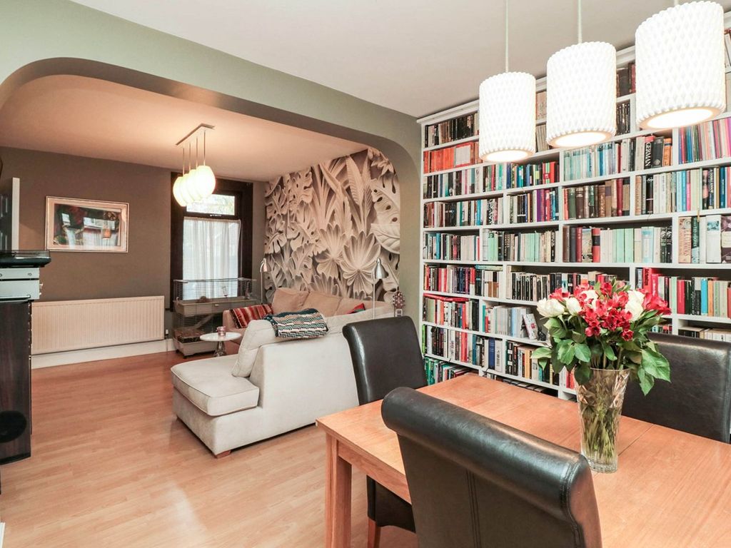 3 bed terraced house for sale in Fulbourne Road, Walthamstow E17 Zoopla