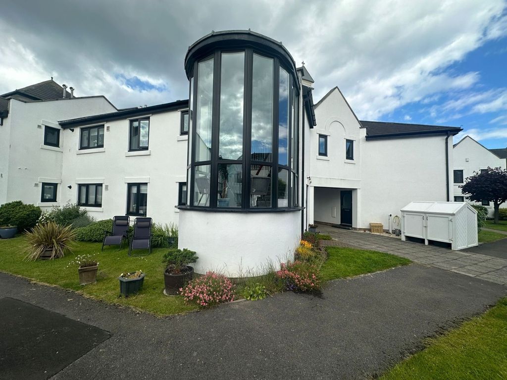 2 bed flat for sale in Harbour View, South Shields NE33, £335,000 Zoopla