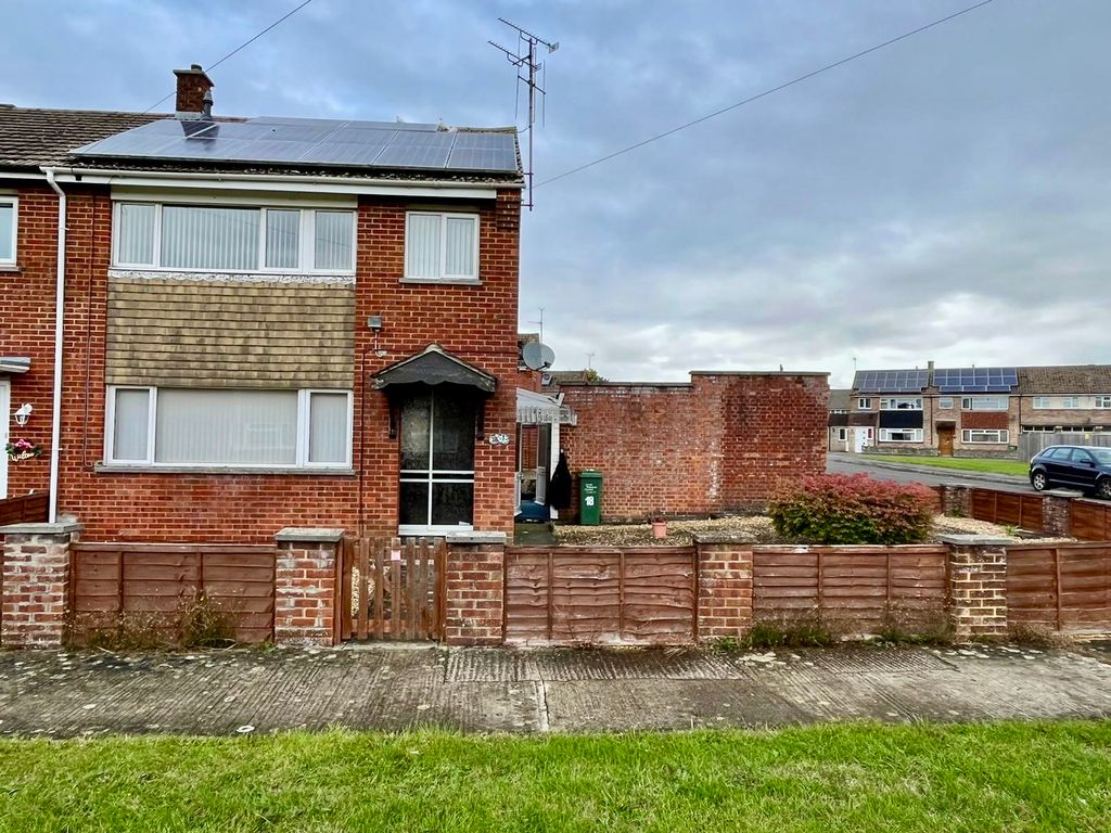 3 bed end terrace house for sale in Clifton Close, Chippenham SN14 Zoopla