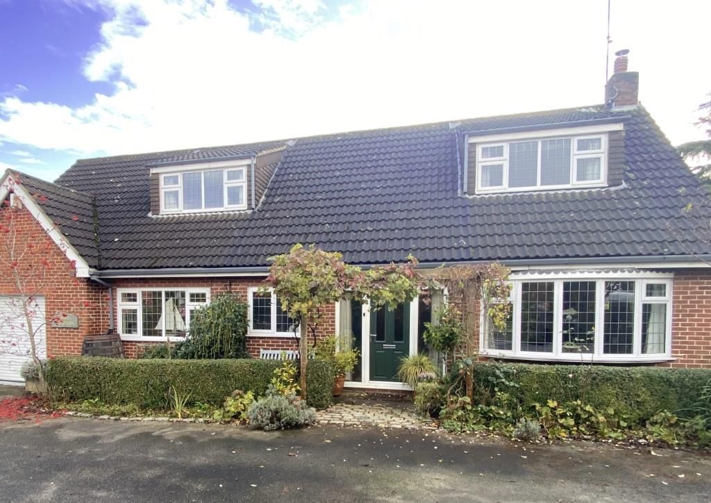3 bed detached house for sale in Sandon Road, Hilderstone, Stone ST15