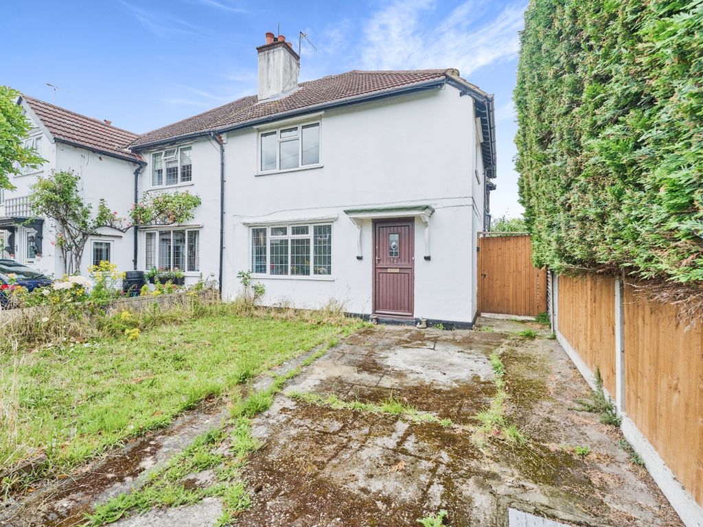 2 bed semidetached house for sale in Petersham Avenue, Byfleet, West